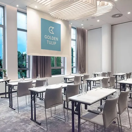 Golden Tulip Airport