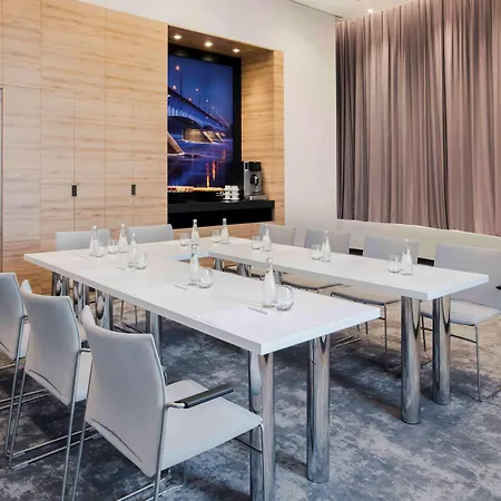 Golden Tulip Airport Hotel 4*