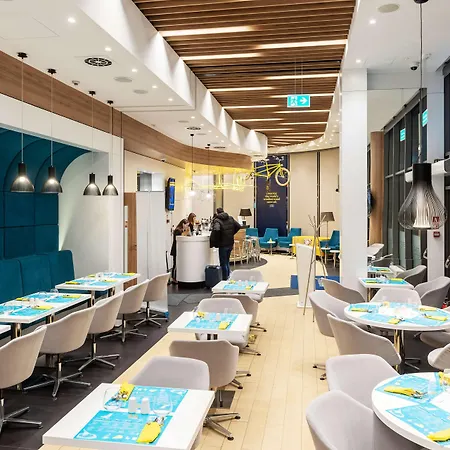 Golden Tulip Airport 4*