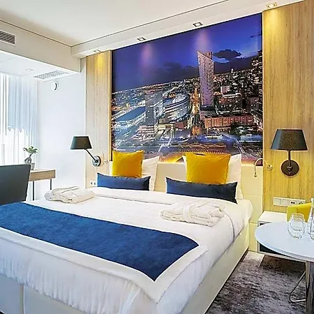 Golden Tulip Airport Hotel 4*