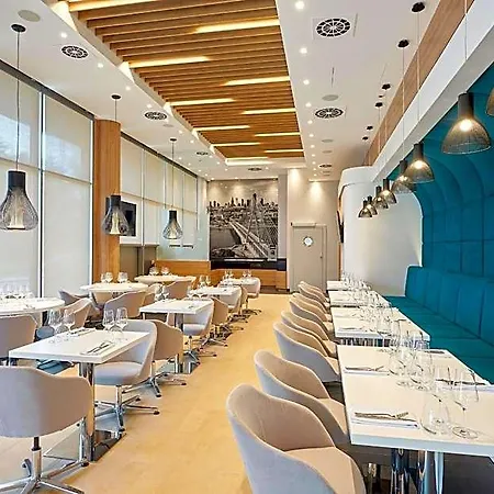Hotel Golden Tulip Airport