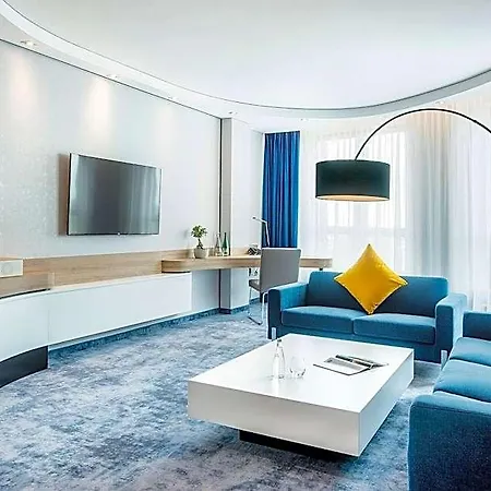 Golden Tulip Airport 4*