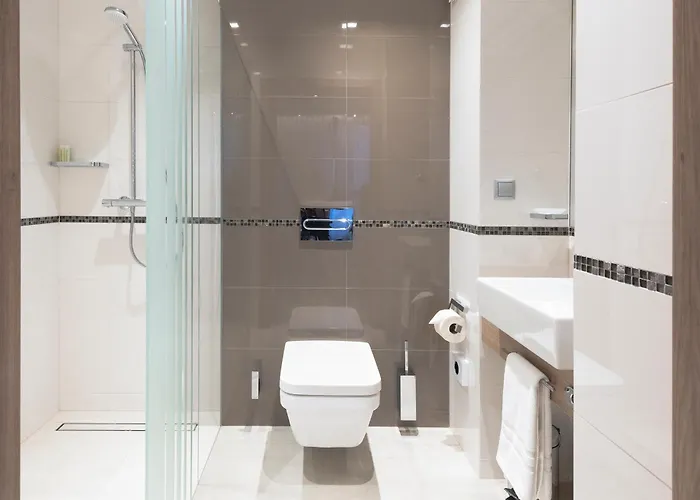 Golden Tulip Airport Hotel 4*