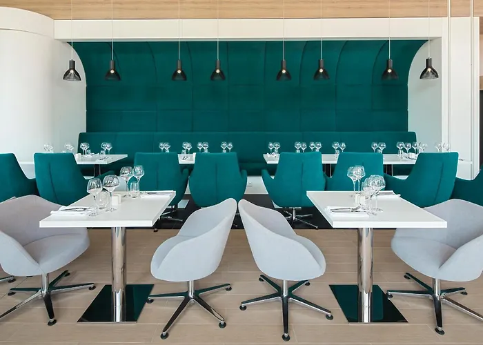 Hotel Golden Tulip Airport