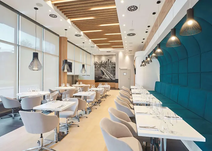 Golden Tulip Airport 4*