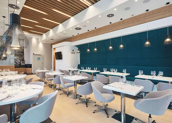 Hotel Golden Tulip Airport Warsaw