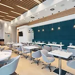 Hotel Golden Tulip Airport Warsaw