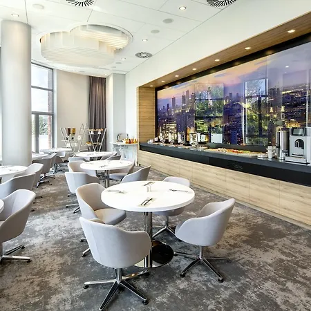 Hotel Golden Tulip Airport